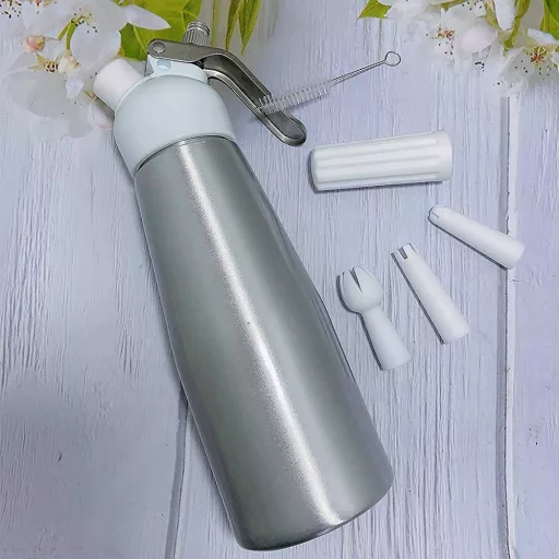 500ml Дозатор за разбита сметана с 3 накрайника за декорация