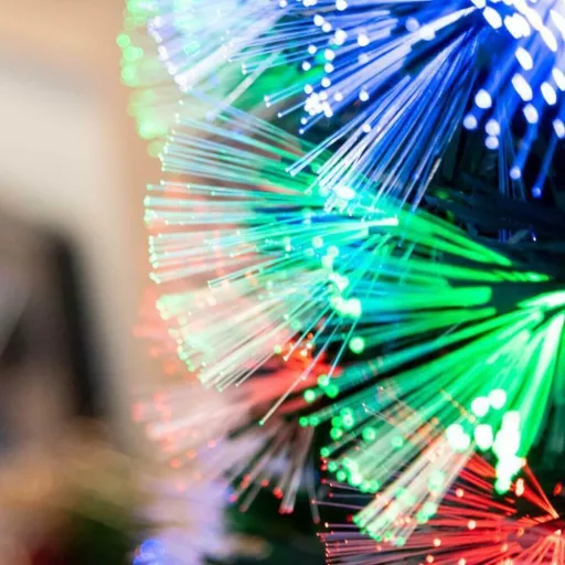 150 см влакнест оптичен LED коледен дърво с 8 режима на осветление и червен връх