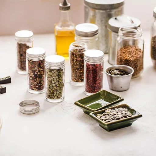 18-частен бамбуков подправков рафт с шейкър буркани и аксесоари